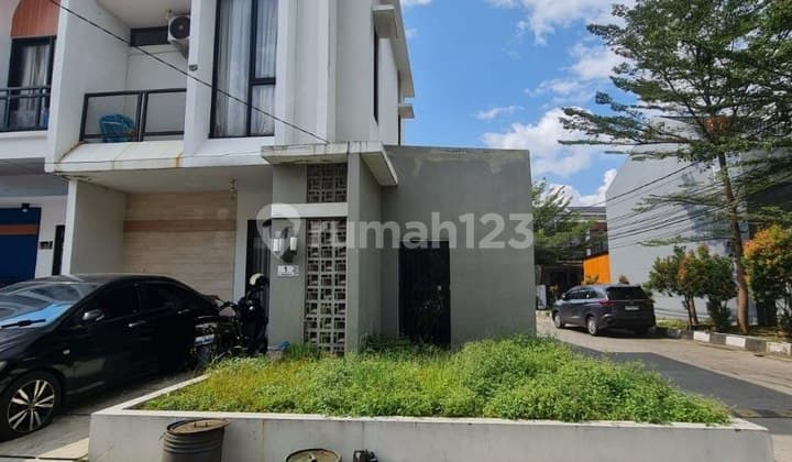 Rumah Second Model Modern di Gland Ciwastra Park