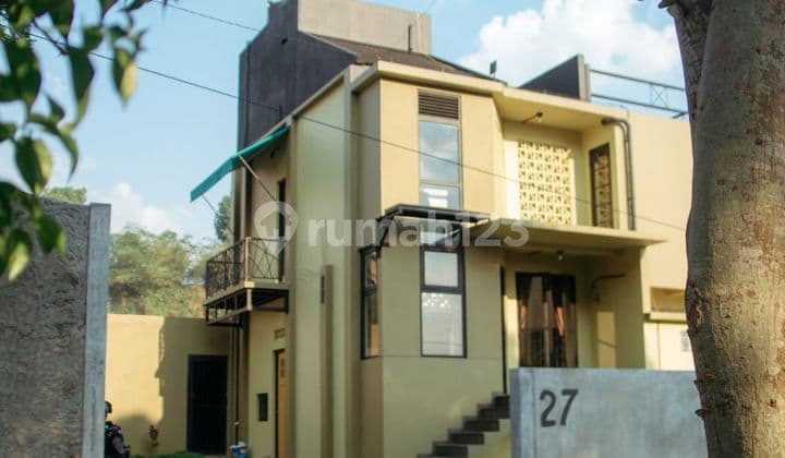 Jual Rumah Mewah Ciwaruga