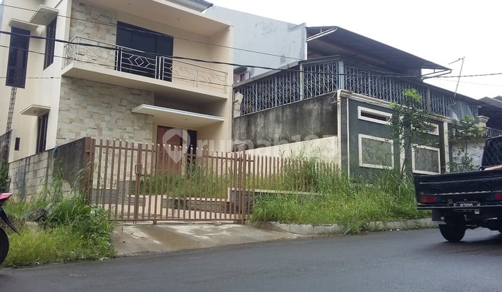 Rumah Asri Sangat Nyaman Untuk Istirahat, Dekat Kolam Renang Tirtania. Special Promo Akhir Tahun!!!