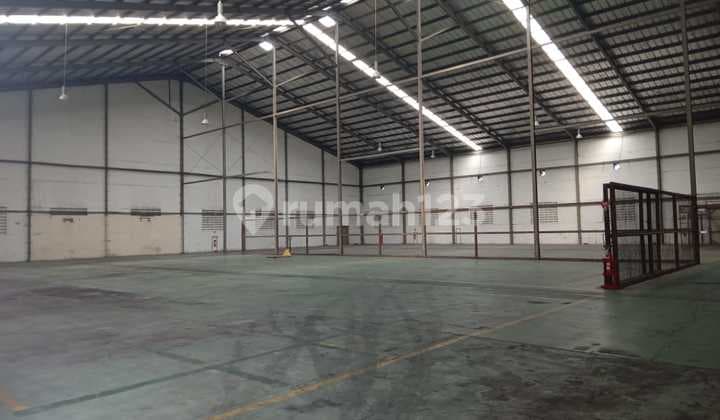 Pabrik di Dalam Kawasan Industri Jababeka 2 Cikarang