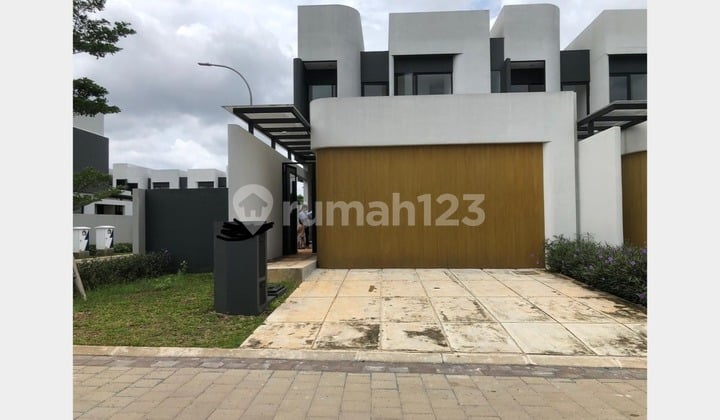 Rumah Bagus Siap Huni Hook di The Grove At Shila Sawangan, Depok