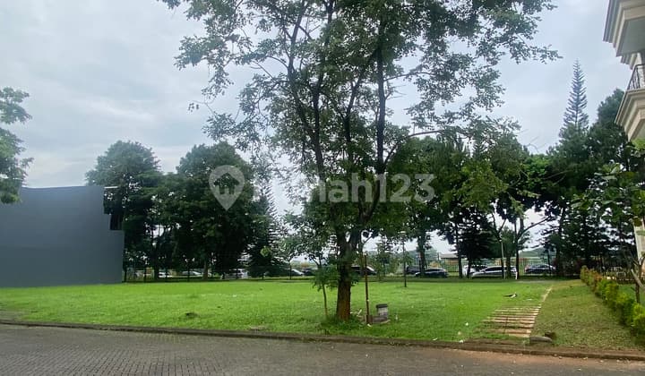Front Garden Plot in De Park Cajuputi BSD, South Tangerang