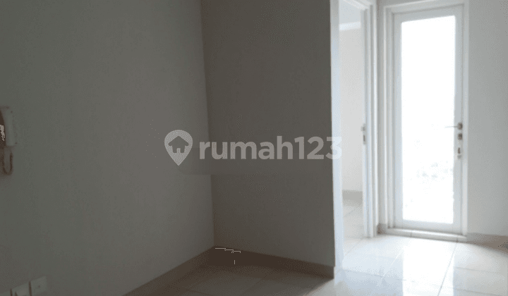 Apartemen Springlake Summarecon Bekasi Tower Basella Bekasi Jawa Barat