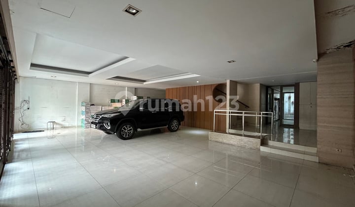 di Jual Rumah Eksklusif di Pantai Mutiara, Lokasi Premium Jakarta Utara