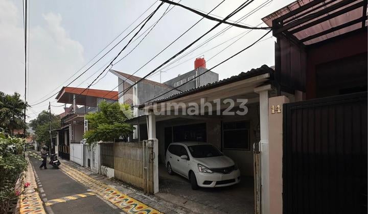 Di Jual Rumah Tua ( Shm) di Daerah Strategis