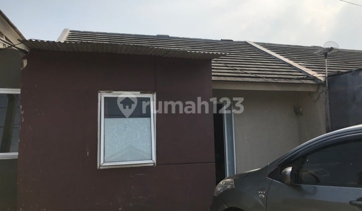 Cinunuk House Near Elementary, Middle, High School, University, Supermarket