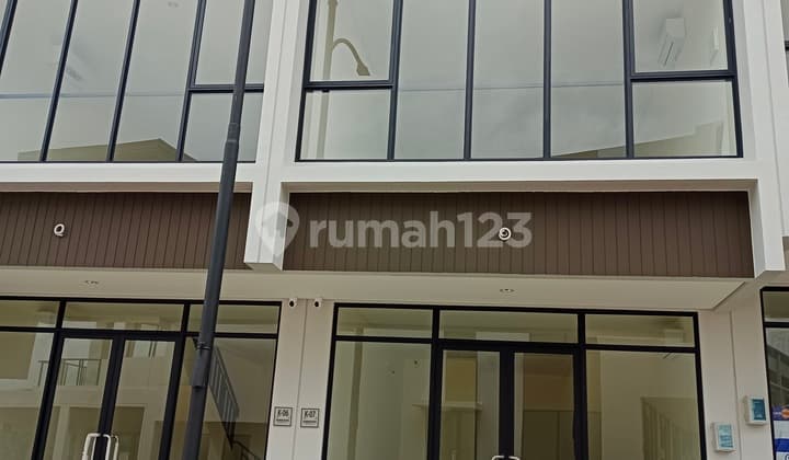 Sorrento Grande East Ruko 2 Lantai Baru Free Parking