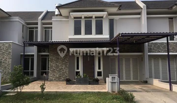 Rumah Sudah Renovasi Belum Pernah Ditinggal Suvarna Sutera Helios