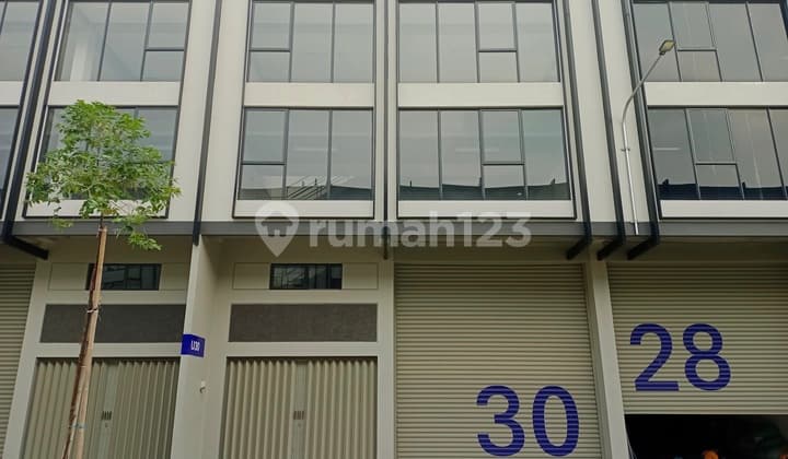 Duta Indah Starhub Gudang Lebar 9 & Kantor 4Lt