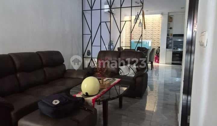 2.5-Story House in Asia Green Lake City Cluster, Strategic Location, Negotiable