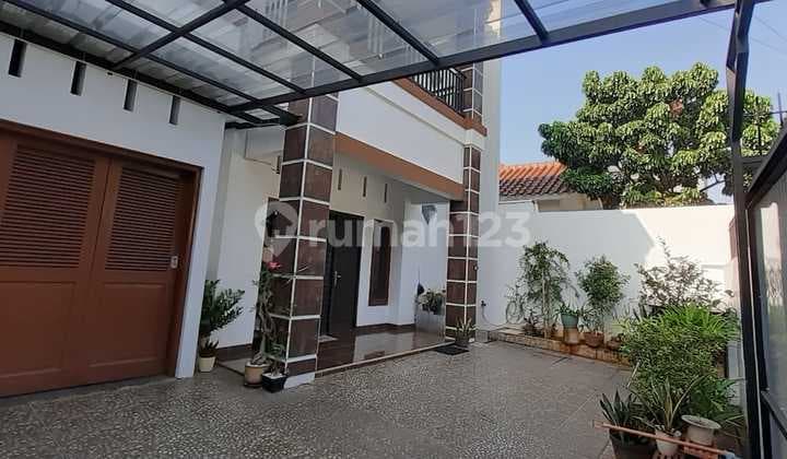 House in Kav DKI Jakarta Barat Strategic Location Negotiable