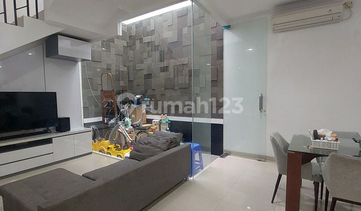 Rumah Sangat Bagus dan Terawat di Kosambi Baru Jakarta Barat Strategis
