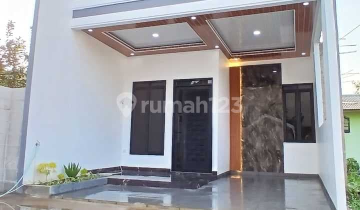 Rumah Baru 2 Lantai Dekat Stasiun di Pusat Kota