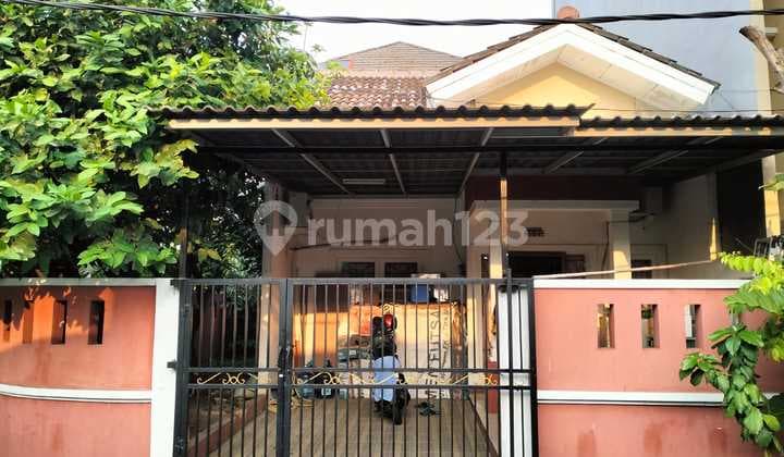 Rumah HOOK, lingkungan nyaman di Daan Mogot Arcadia