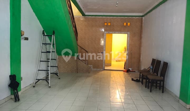 Serious Quick Sale Ready-to-Occupy Shophouse in Permata Raya Taman Royal Tangerang