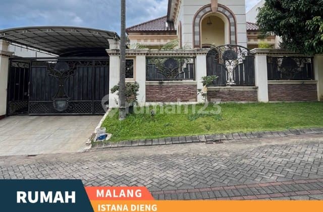 Rumah Mewah Kondisi Baik dan Nyaman di Istana Dieng Boulevard Sukun Malang