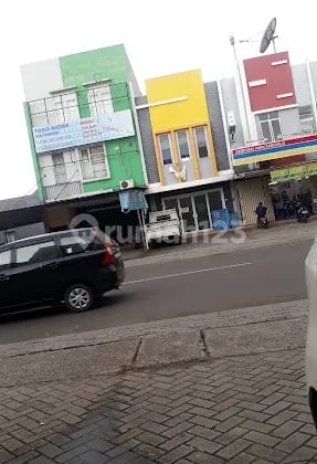Ruko Gandeng Eksklusif di Serpong Park - Investasi Stabil dengan Penyewa Indomaret