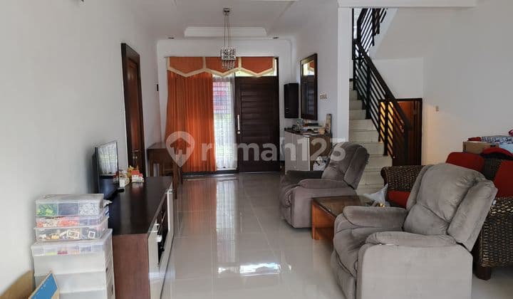 Rumah Siap Huni 2 Lantai Di Komplek Graha Puspa Lembang