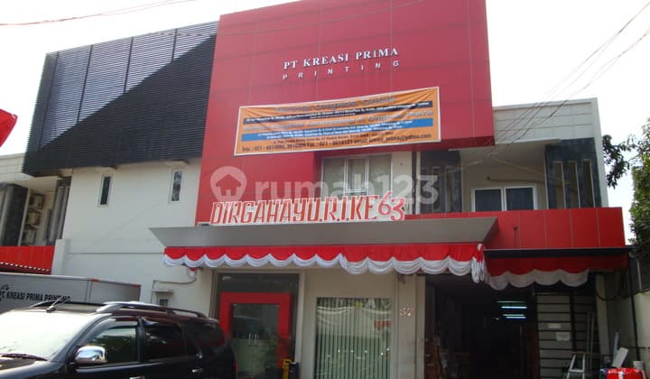 Flood-Free, Commercial Space, 2 Floors, Freehold Title, Near City Bus Access, Near Highway Access on Main Road, Container Accessible