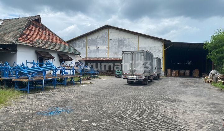 Dijual Gudang Siap Pakai Cocok untuk Usaha di 0 Jalan Raya Jombang