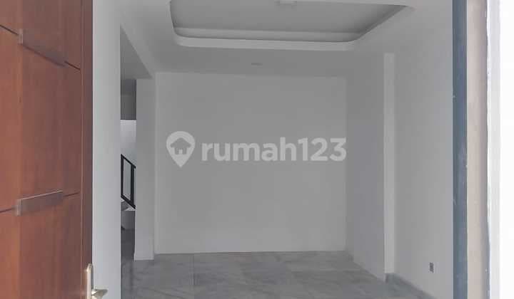 RUMAH CITRALAND UTAMA 2 LANTAI FULL MARMER