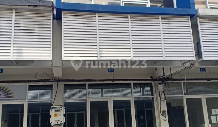 RUKO RUNGKUT INDUSTRI 3 LANTAI TERAWAT BAGUS