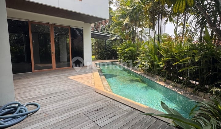 Rumah Brand New di Mandala Kuningan Jakarta Selatan