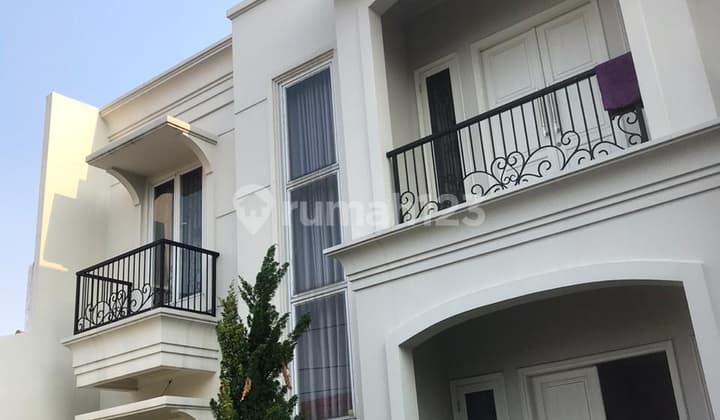 Rumah American Classic Tebet Jaksel