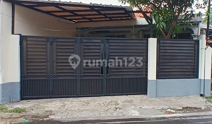 Turun Harga Rumah Pinggir Jalan Raya Beji Depok - Cocok Usaha, Lokasi Strategis, Harga Nego