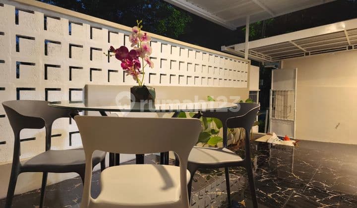 In a Housing Complex + Security. Beautiful House Ready to Occupy in Candi Gebang, Near UPN Campus & Amikom University Yogyakarta
Land Area 90 m²
Building Area 75 m²
3 Bedrooms
1 Bathroom
Living Room
Kitchen
Carport
Vehicle Access
Intersection
In a Housing Complex, Nationalist Environment