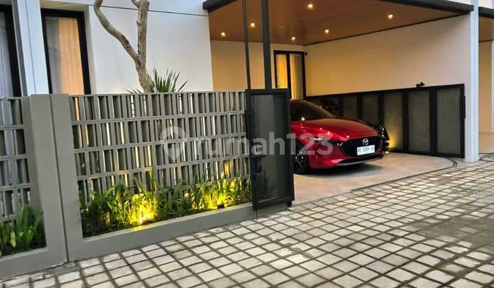 For Sale New House Fully Furnished Near UII and UGM