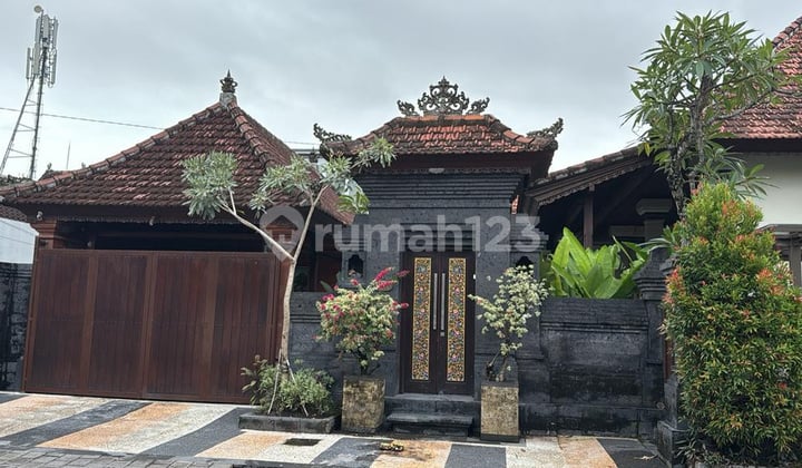 For Rent Balinese Villa Strategic Location in Batur Sari Sanur