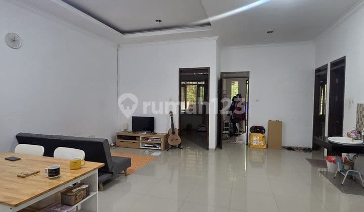 Rumah 1 Lantai Daerah Taman Holis Indah