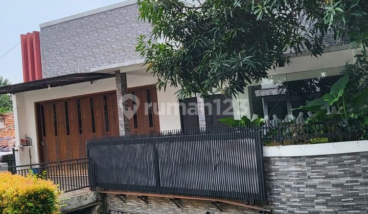 Rumah Usaha Hook Megah Bebas Banjir Lingkungan Hidup