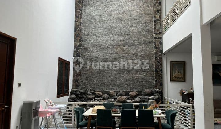 Rumah 2 Lantai Hook || Dekat Mall Pesona Square