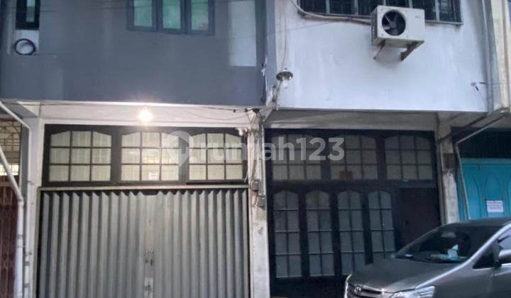 2 Rumah Bersebelahan 2½ Tkt Komplek Tionghoa Jl. Bambu 2