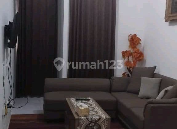 Disewakan Unit Apartemen Puncak Dharmahusada 2Br Tinggal Bawa Koper