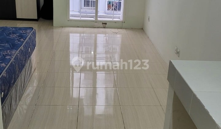For Sale, Slashed Price‼️ Affordable Bale Hinggil Studio Apartment Semi-Furnished