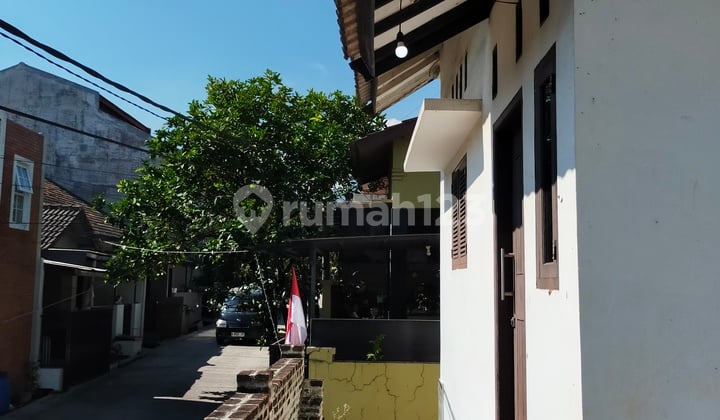 Jual Rumah dan Tanah Luas di Dekat Sumarecon Bandung