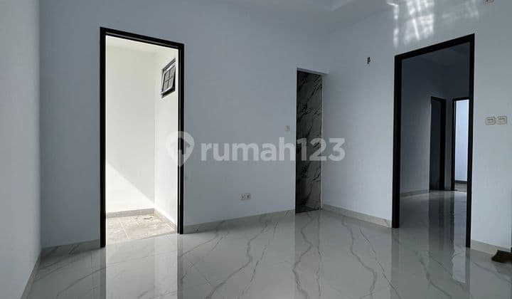 Dijual Rumah Taman Surya 5