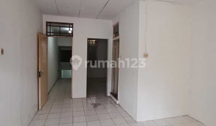 Disewakan Cepat Rumah di Taman Palem Lestari