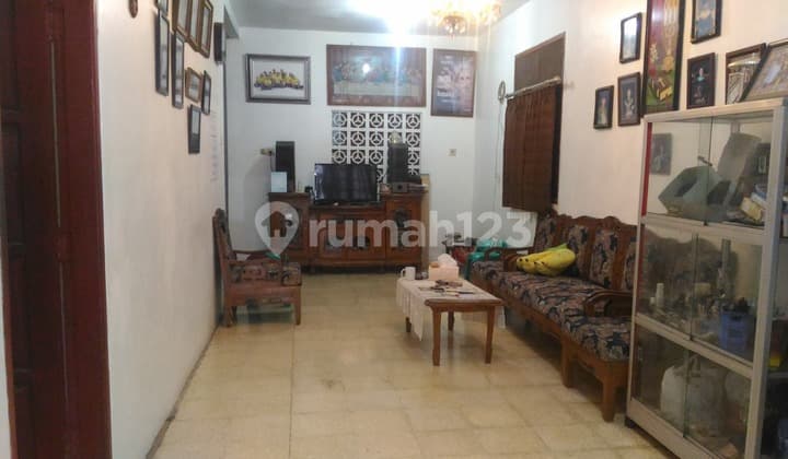 Dijual Cepat Rumah di Jalan Cendrawasih