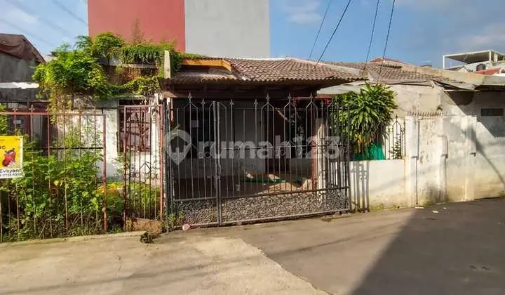 Dijual Cepat Rumah Hitung Tanah di Daan Mogot Estate