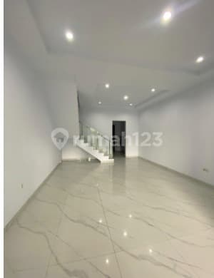 Dijual Cepat Rumah Baru di Taman Surya 5