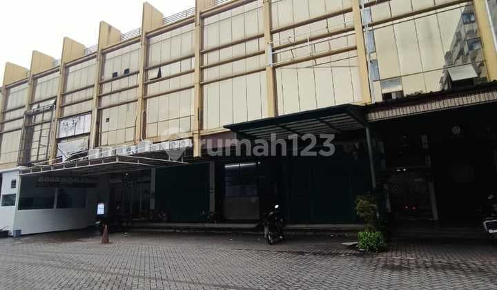 FOR RENT QUICKLY SHOPHOUSE IN MALIBU, CITY RESORT