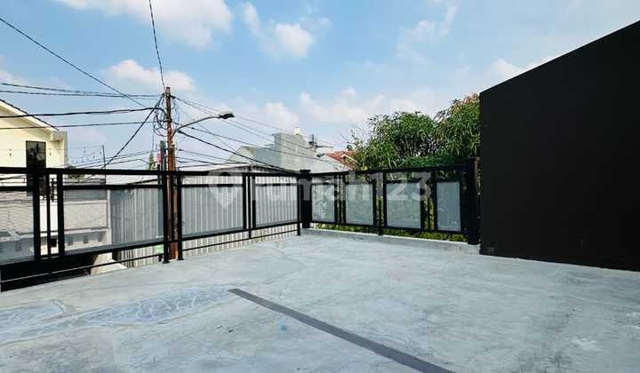 Hunian Baru Lt 125 M² | Dekat MRT Lebak Bulus | Dp 0% +Pajak Free