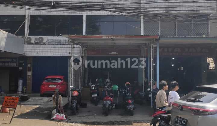 FOR SALE / FOR RENT 3-STORY SHOPHOUSE - JL. H. NAWI RAYA Super Strategic Location - Near H. Nawi MRT Station!