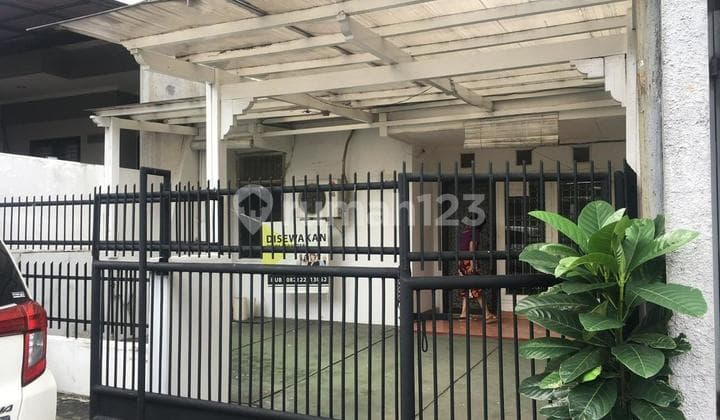 STRATEGIC READY-TO-OCCUPY HOUSE IN TAMAN ARIES BELOW MARKET PRICE