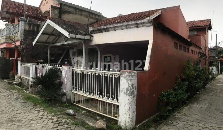 Dijual Cepat - Rumah Hook SHM di Perumnas 2 Karawaci, Kota Tangerang, 10 Menit ke Supermall Karawaci