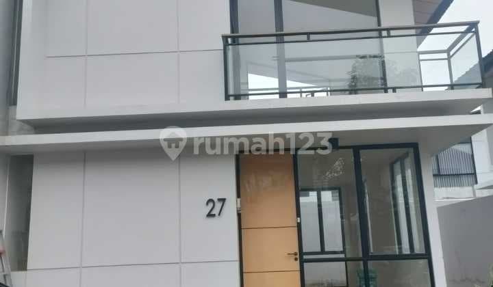 Dijual / Take Over - Rumah 2 Lantai Cendana Parc, Lippo Karawaci Cluster Premium - Lokasi Strategis - Siap Huni